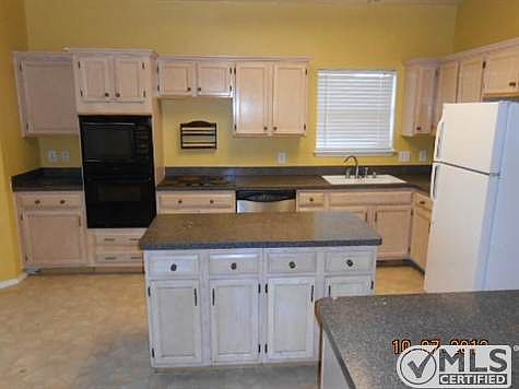 5th image of 2003 Deepwood St