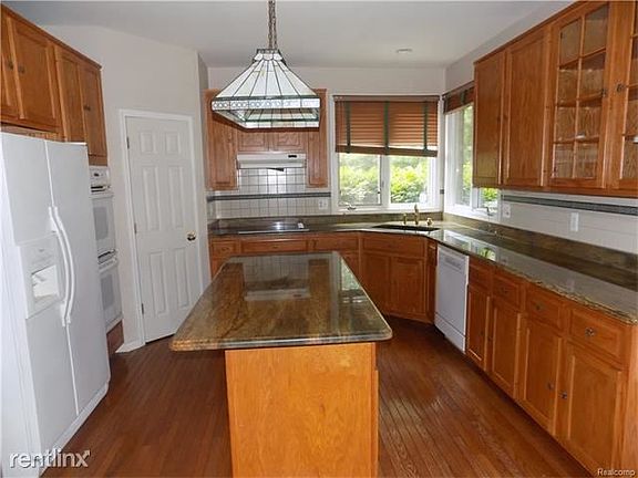 3rd image of 5957 Teakwood Dr