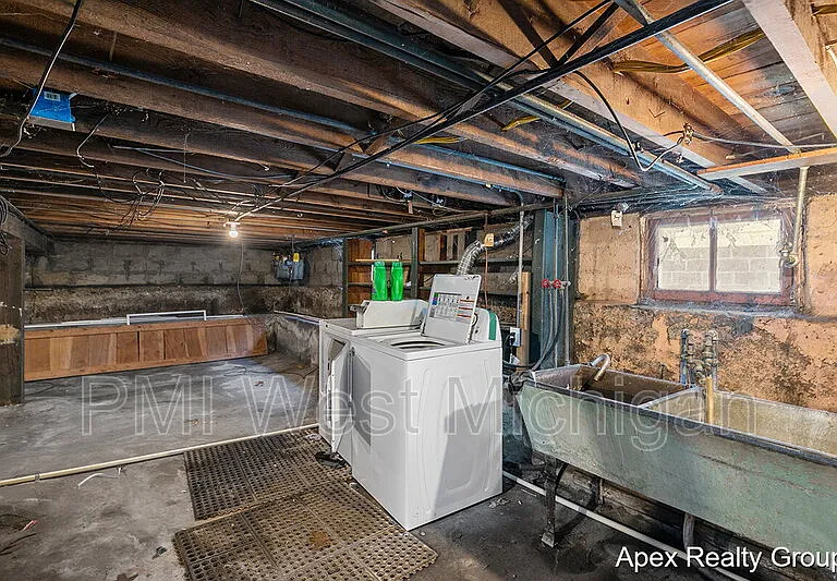 1530 Quarry Ave NW #1 — Photo 11