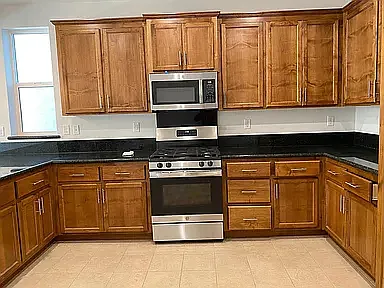 3526 Sawyer Way — Photo 5