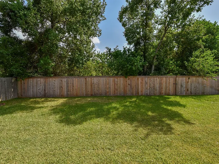 21223 Pennshore Ln — Photo 35