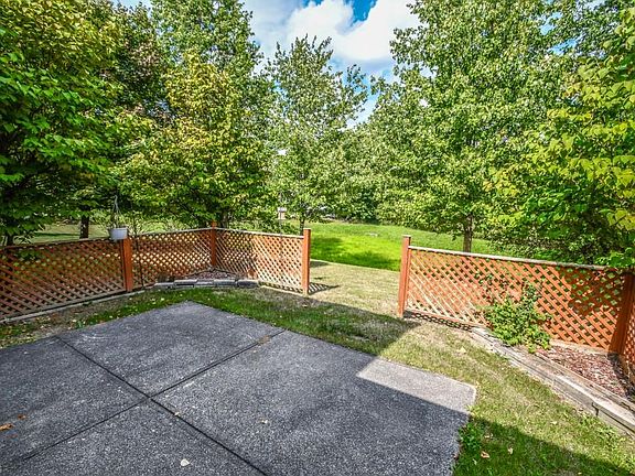 5th image of 19452 Overland Park Dr