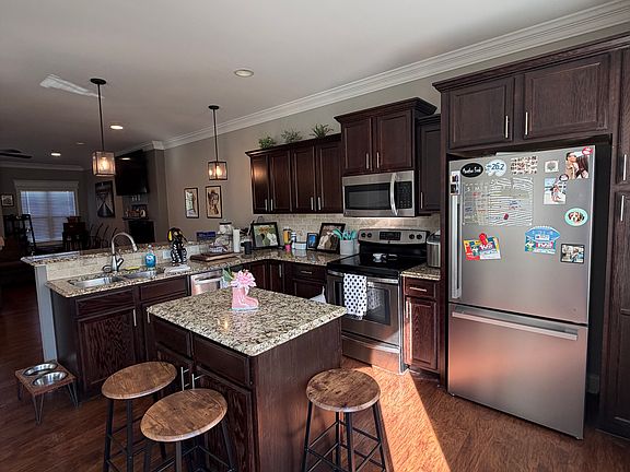 4th image of 170 Mallard Ln