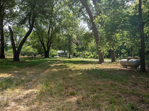 3rd image of 29194 S 4205th Rd