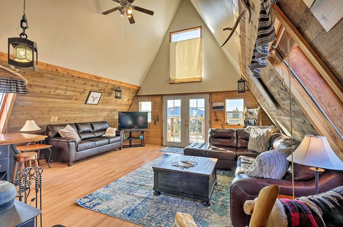 890 Sheep Ridge Road — Photo 1