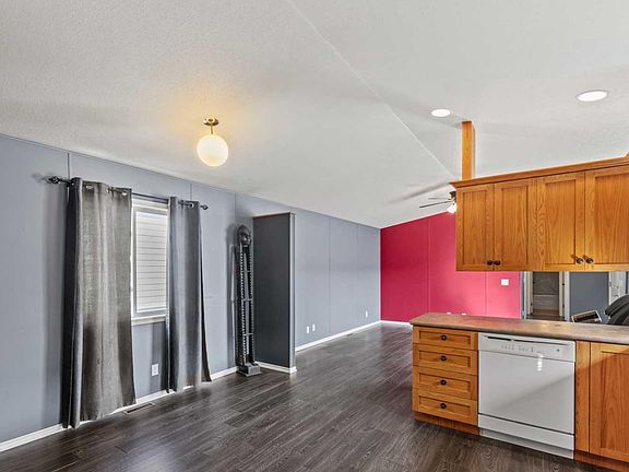 4th image of 10615 88th St #122