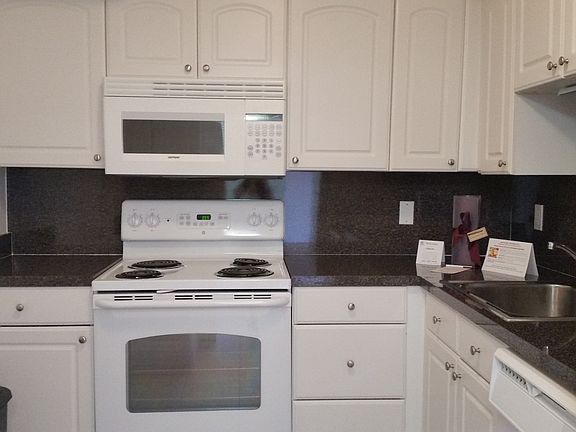 4th image of 20 W Lucerne Cir APT 410