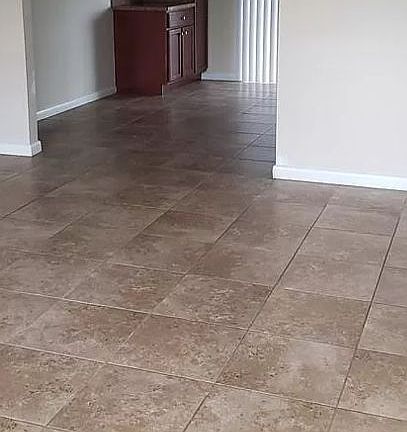 5th image of 1114 SE 6th Ave #1114