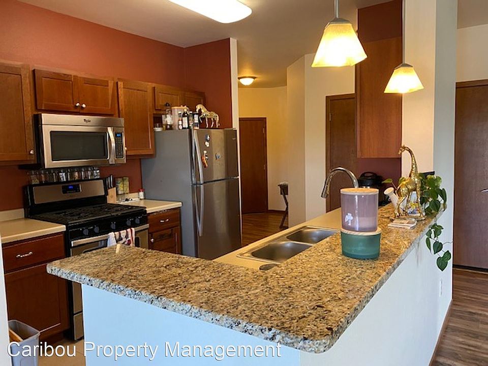 1st image of 5194 Sassafrass Dr Unit 210