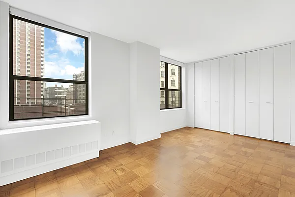 Rented by Cooper & Cooper Real Estate | media 4