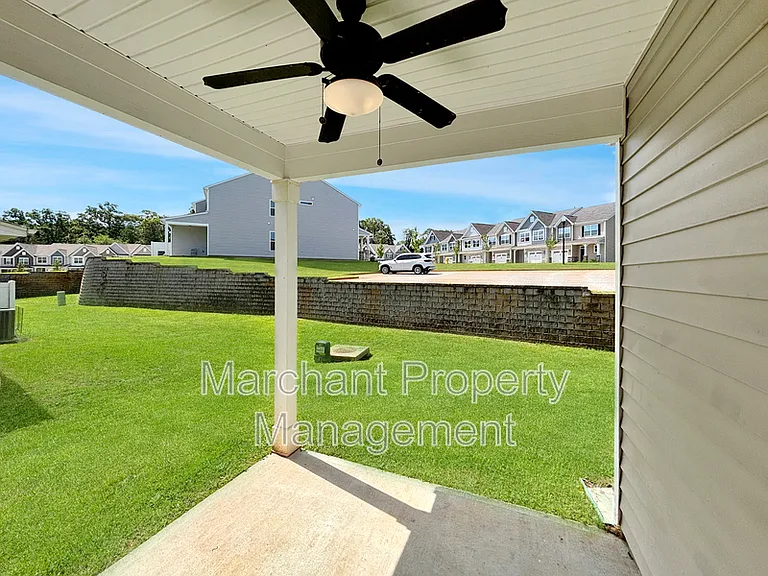 106 Muir Way — Photo 33