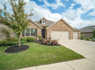 2025 Angus Dr, Lake Dallas, TX 75068