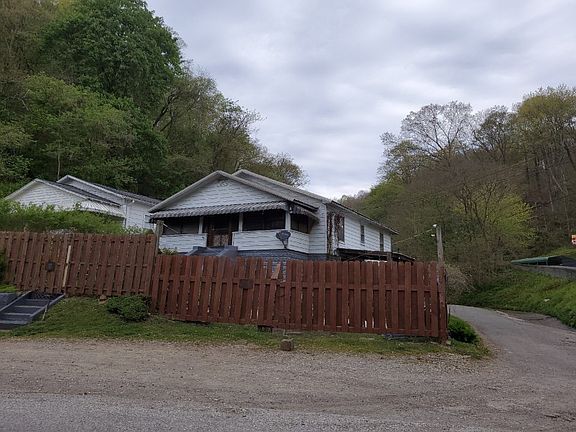 2nd image of 121 Dry Branch Dr