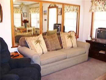 5th image of 233 Creekside Dr