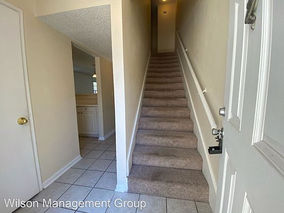5th image of 2213 Depauw Ave