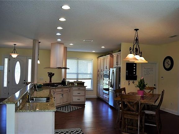 5th image of 1315 Deer Path Dr