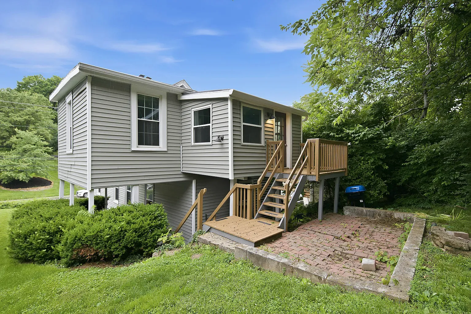 2 bed, 1200 sqft, $1,550 — Photo 2