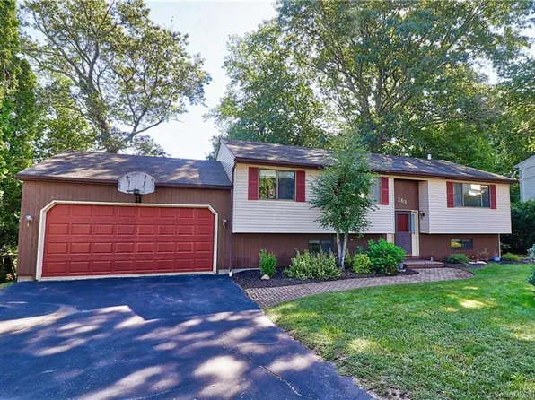 263 Juniper Ridge Drive, Waterbury, CT 06708