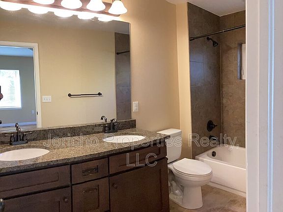5th image of 5958 S Lakeview St