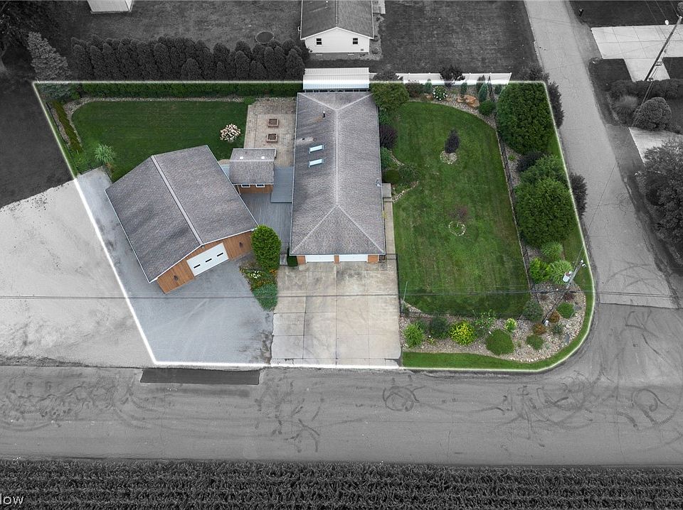 1st image of 22634 Mayfair Ave