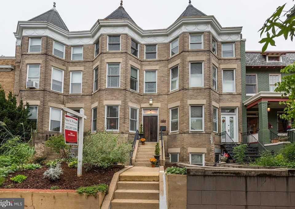 Perfect Capitol Hill location