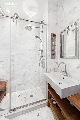 Sold by Sotheby's International Realty | media 5