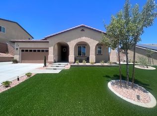 30922 Farmhouse Ct, Winchester, CA 92596