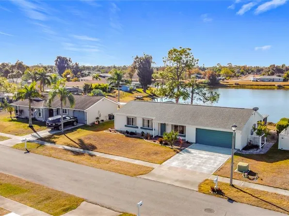 4065 Fontainebleau St, North Port, FL 34287