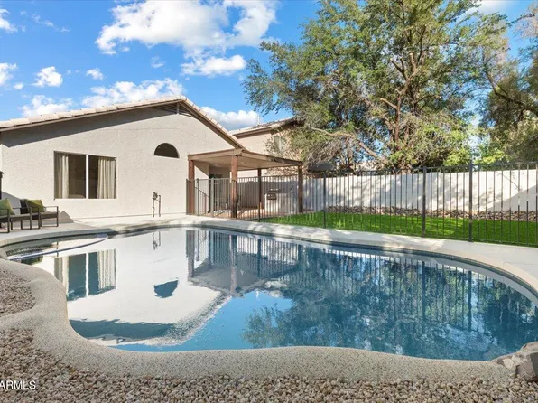 209 W HELENA Drive, Phoenix, AZ 85023