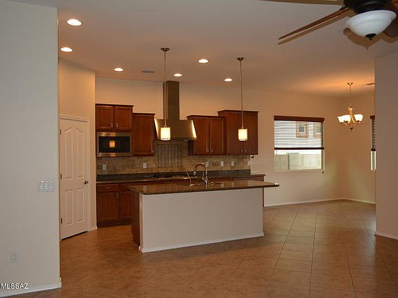 5th image of 671 W Camino Sorpresa