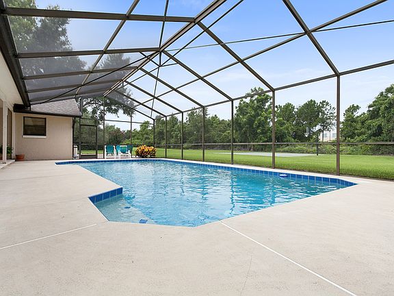 4th image of 8643 French Oak Dr