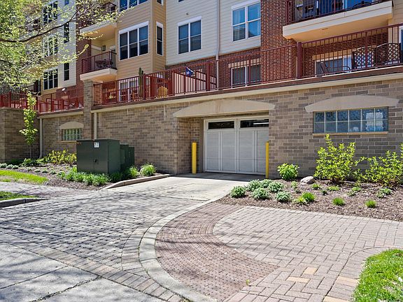 3rd image of 630 Main St N APT 202