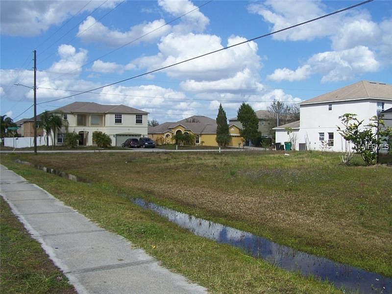 1st image of 263 Abbotsbury Dr