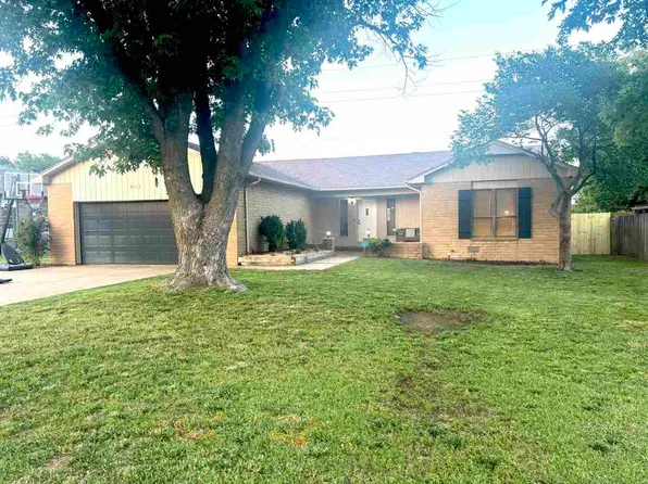 2313 Eagle Rd, Ponca City, OK 74601