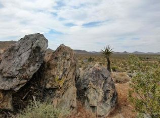 120 Luna Vista Ln, Yucca Valley, CA 92284
