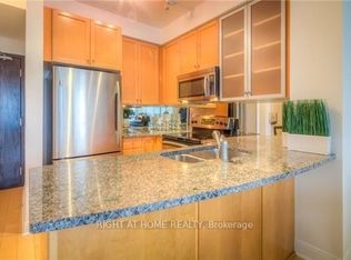 The Villas, Toronto, ON M4W 3Y8
