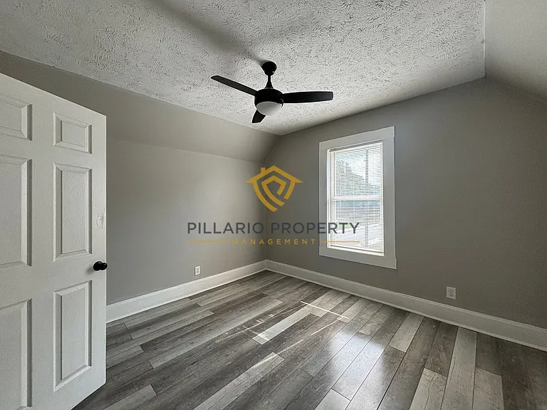 3662 Graceland Ave — Photo 16