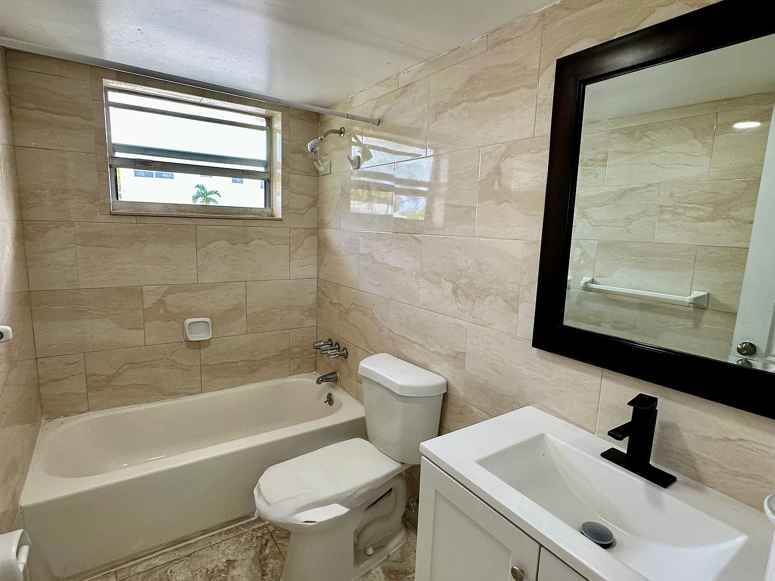 1 bed, 745 sqft, $1,595 — Photo 1