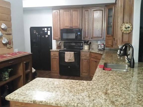 5th image of 2925 SW 157th St #2
