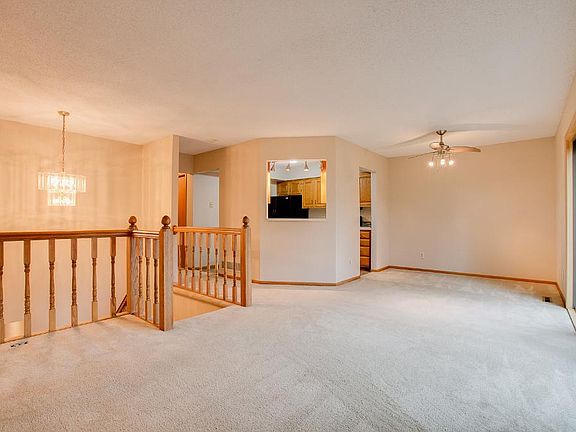 5th image of 11113 Cottonwood St NW