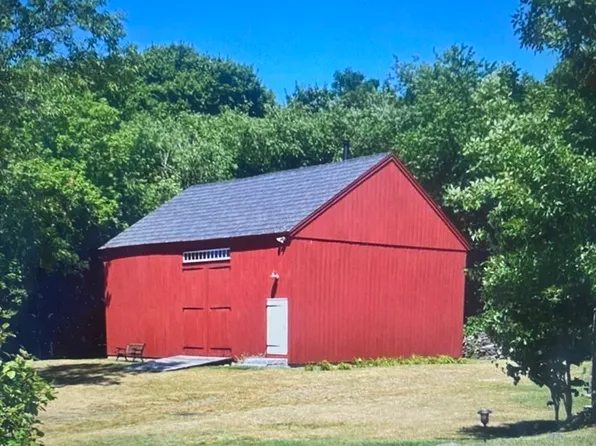 180 Conant St, Danvers, MA 01923