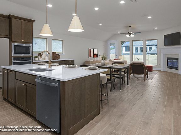 3rd image of 9049 Babbling Brook Dr
