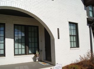 1042 Windsor Dr, Birmingham, AL 35242