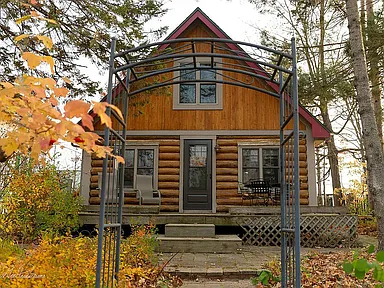 435 Lake St W — exterior photo