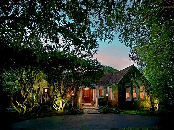 3rd image of 6463 Sunset Dr