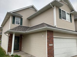 8111 Oshel Ave, Lincoln, NE 68505