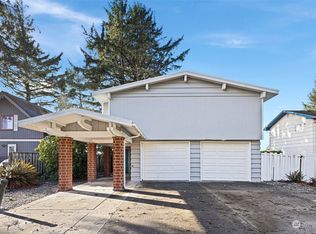 447 Dolphin Ave NE, Ocean Shores, WA