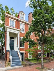 2208 E Broad St, Richmond, VA, 23223