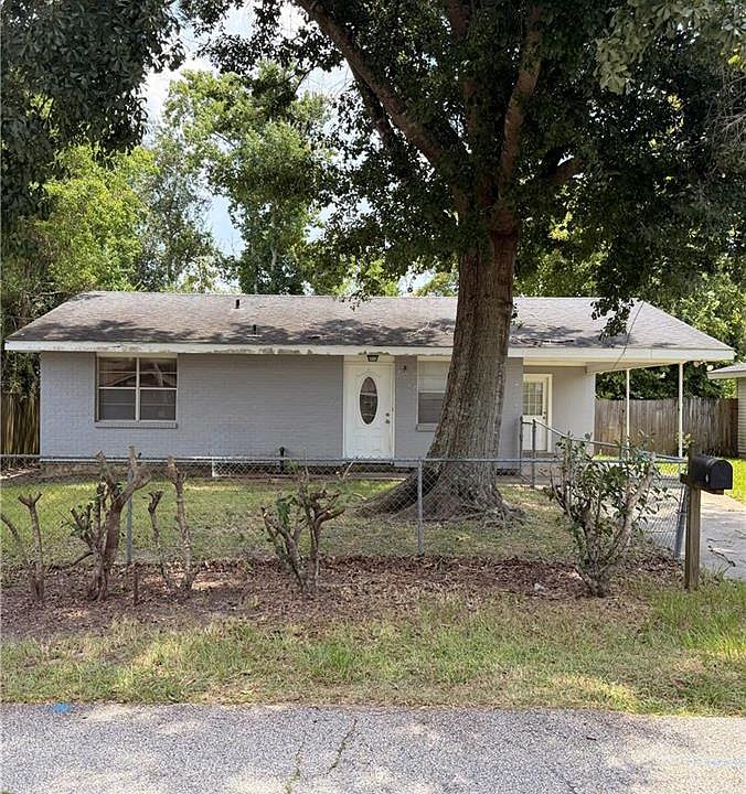 1st image of 3236 Reine Ave
