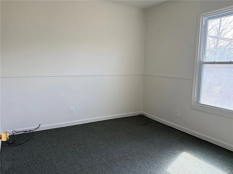 122 W High St #201 — Photo 8